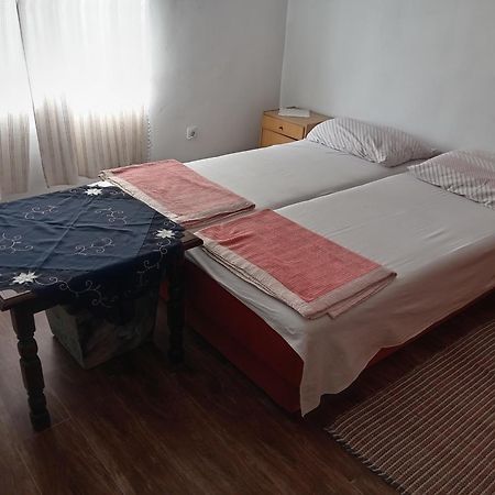 "Poetsko Cose" Nikole Tesle 86 Guest House Morovic Exterior photo